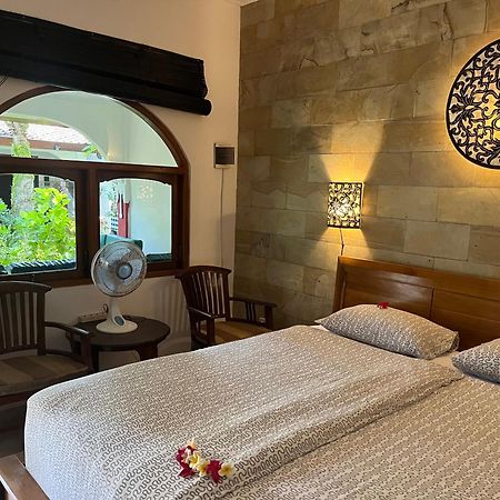 Catra Homestay Beach Apartments Candi Dasa  Exterior photo