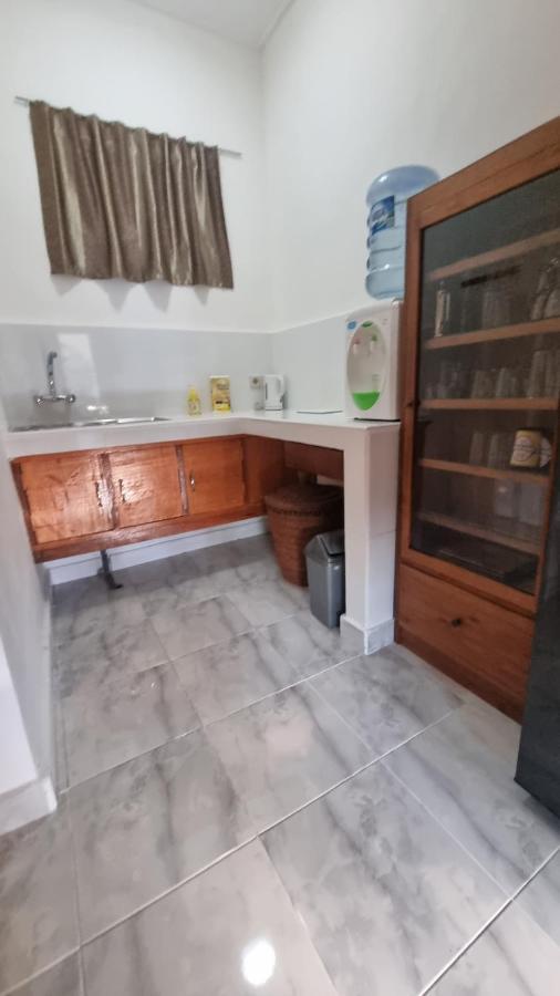 Catra Homestay Beach Apartments Candi Dasa  Exterior photo