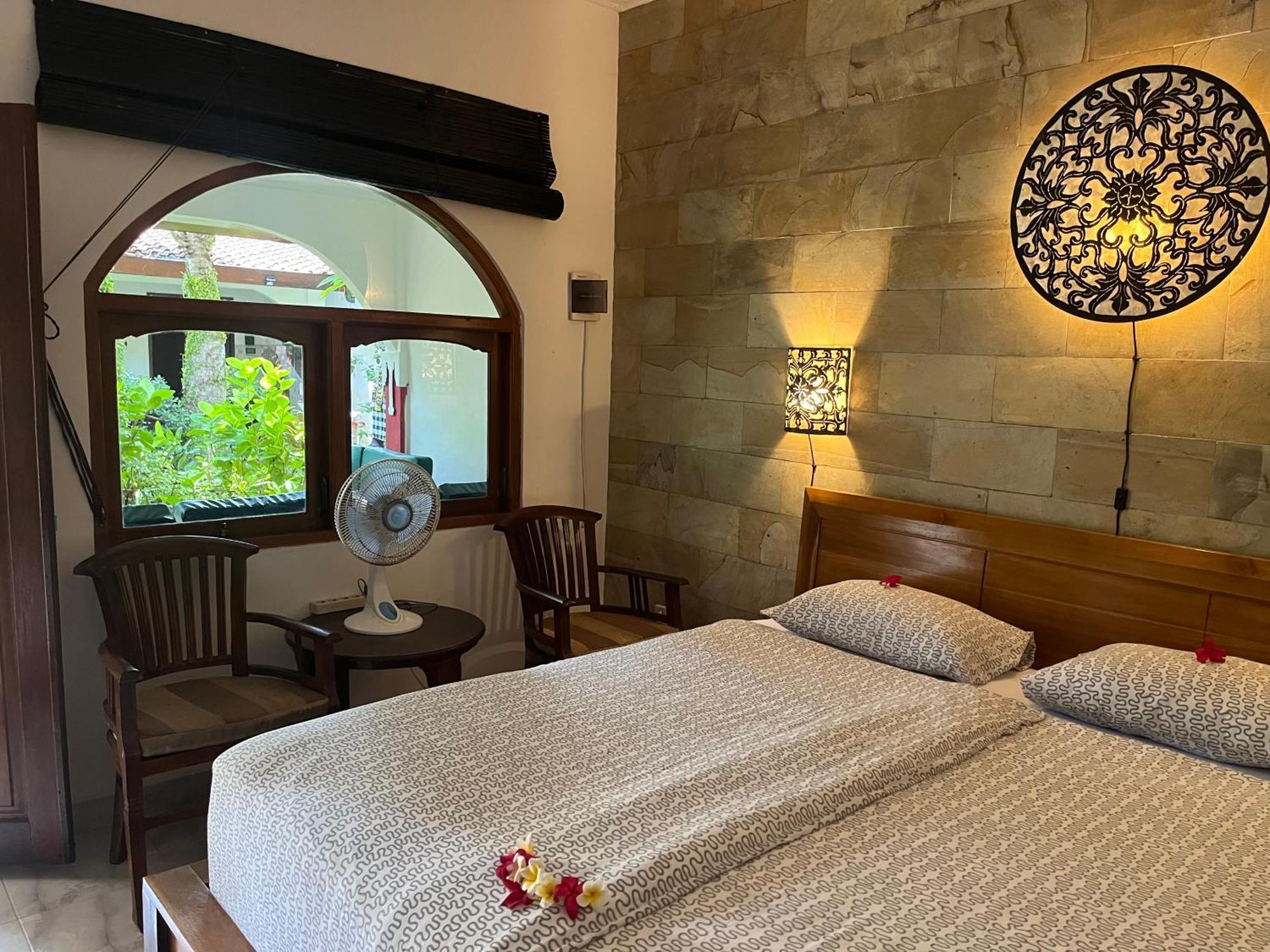 Catra Homestay Beach Apartments Candi Dasa  Exterior photo